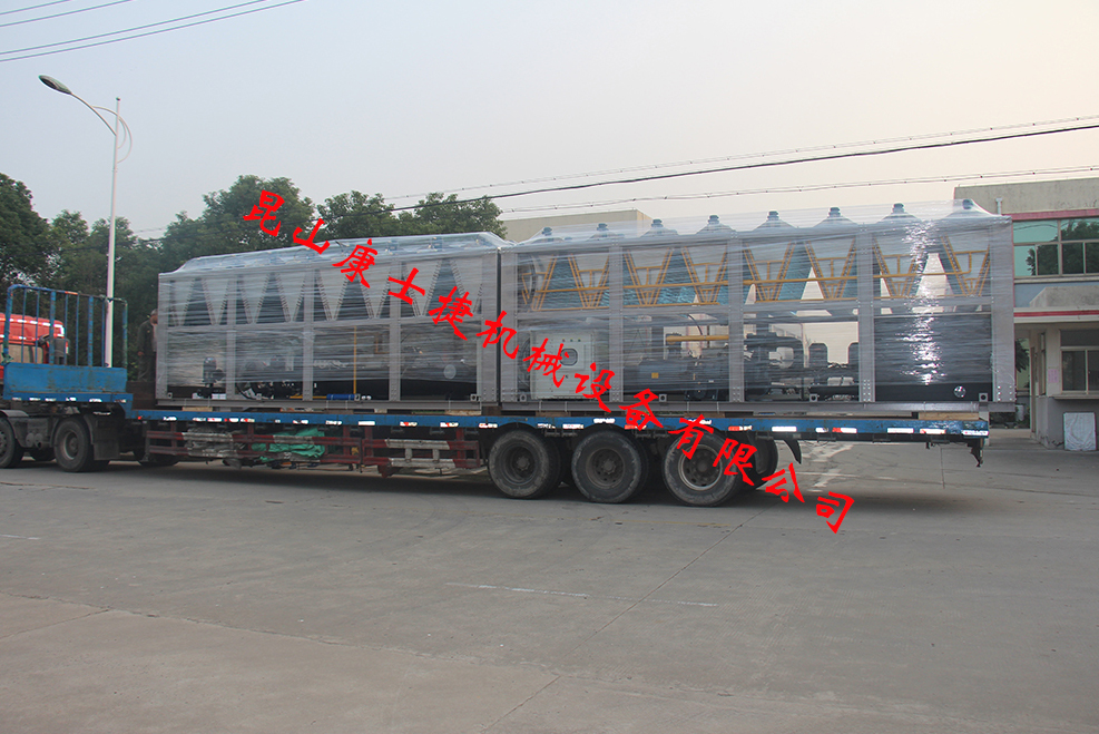石油行業(yè)用風(fēng)冷螺桿式防爆冷水機(jī)組
